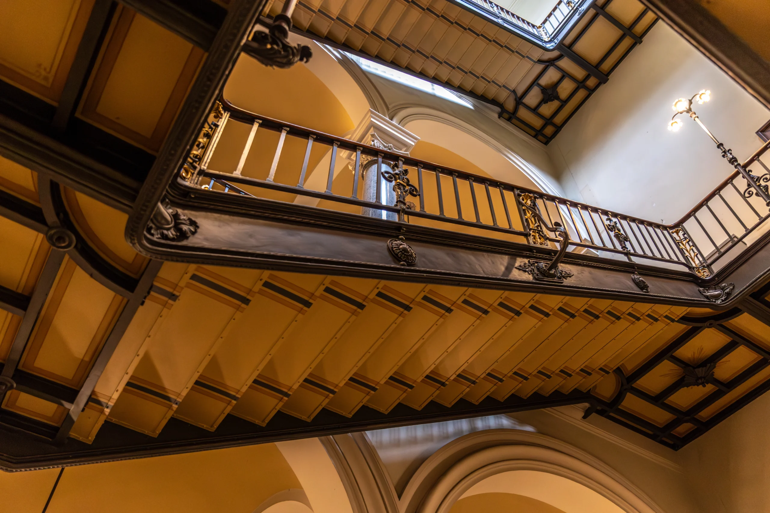 Types of Staircase- Brick by brick